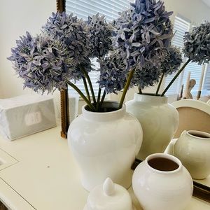 Set of six threshold flowers